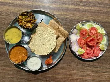 veg meal in Hotel Shivneri Agro Tourism, Tapola